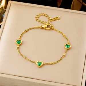 【5388】Green Three Hearts