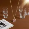 Wholesale Women’s Flowers Pendant Necklace With Inlay Artificial Rhinestones, 18K Real Gold Plated Copper, Water Plating, Lip Chain