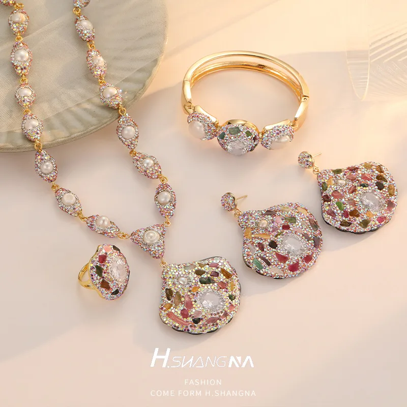Wholesale Sector Jewelry Set For Women With Electroplated Copper And Baroque Pearl Inlay Featuring Beaded Chain