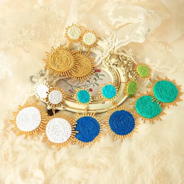 Wholesale 18K Gold Plated 304 Stainless Steel Vacuum Electroplating (In Furnace) Sun Anti-Allergy Earrings For Women Holiday Party Street Style