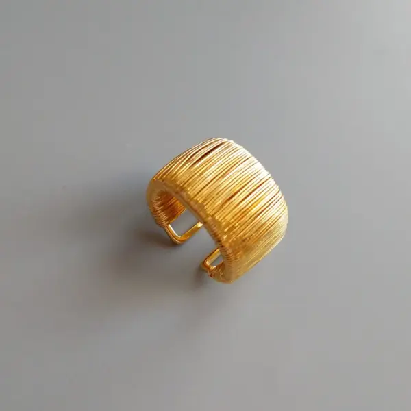 Wholesale Elegant Loose Feel Fashionable Open Ring Woven With Gold Thread Stylish Vintage Accessory Geometric Pattern Copper Jewelry