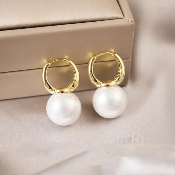 Wholesale Authentic Gold Plated Pearl Clip-On Earrings Hong Kong Style Retro Fashion Versatile Luxury Feel Women's Jewelry Accessories
