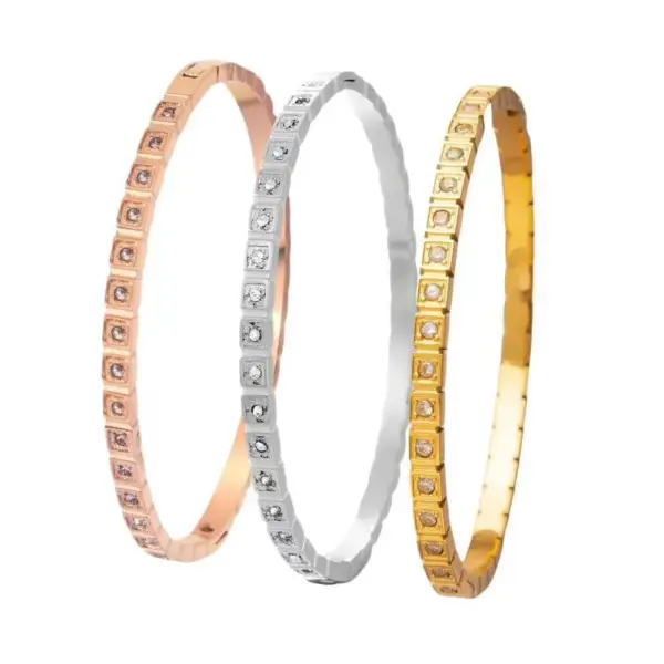 Wholesale Waterproof Non Tarnish Bangle For Women In Gold, Electroplated Titanium Steel With Rhinestones Inlay