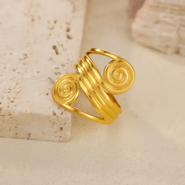 Wholesale 3pcs/set Swirl Style Jewelry Set 18K Gold Plated Stainless Steel Bracelet Ring Earrings Geometric Pattern Swirl Thread Style Jewelry Set Unisex Accessories Christmas Gift Choice