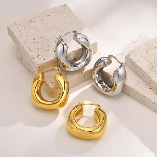 oly-c0a528db1077594f0891ac237178b569 Wholesale Geometric Earrings In 304 Stainless Steel With KC Golden Electroplated Waterproof Non Tarnish Finish, 0.03µm-0.05µm Thickness, Unisex