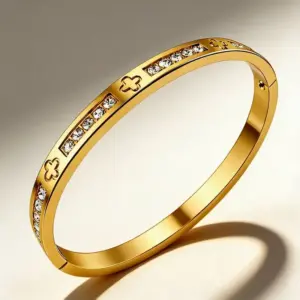 46-D-2 Gold Four-leaf Clover Diamond Bracelet