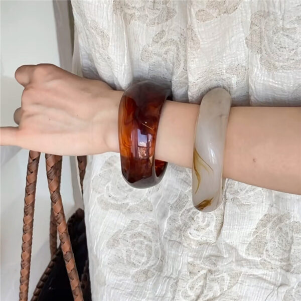 oly-c112ab951e956860e41d259acd1f04cb Wholesale Geometric Irregular Acrylic Ring Bracelet Women's High-Level Elegant Retro Bracelet Ins Niche Design Bracelet