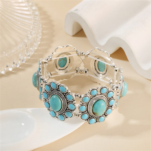 Wholesale Electroplated alloy turquoise bracelet, Bohemian style bracelet, antique silver jewelry, vintage ornaments, natural stone jewelry