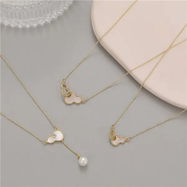 Wholesale Enamel Shell Necklace For Women With Electroplated Copper And Zircon Inlay Pendant