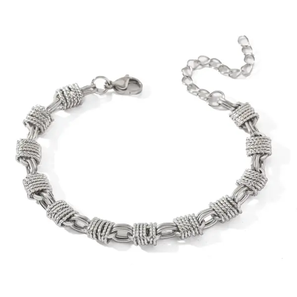 oly-c1b0b8aa85a8b90d7778045df625c956 Wholesale Luxurious Fashion 18K Gold Plated Stainless Steel Knotted Geometric Chain Bracelet Casual Elegant Women's Style Classic Design