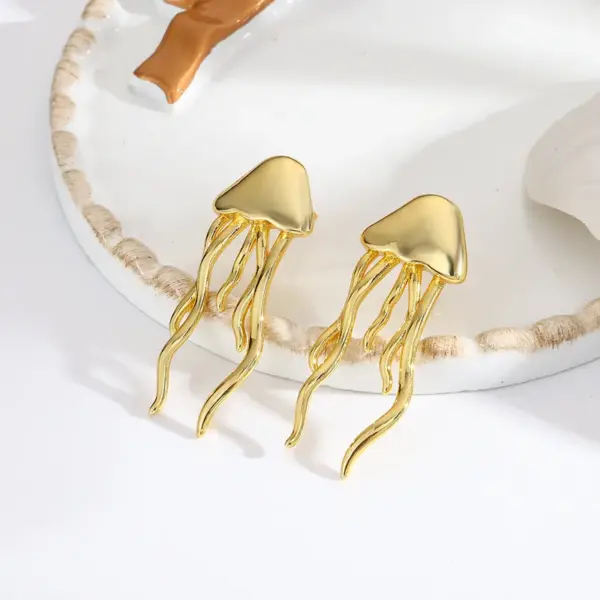 Wholesale 1 Pair Casual Hawaiian Commute Jellyfish Shell Copper 18K Gold Plated Ear Studs
