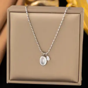 2 [Ah1070] Pearl Oval Necklace / Steel Color