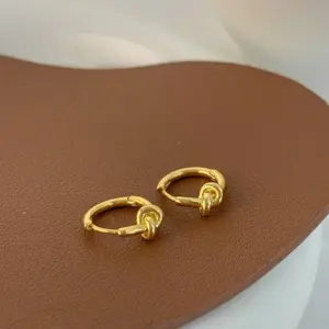 A-491 Gold Knotted Ear Cuff