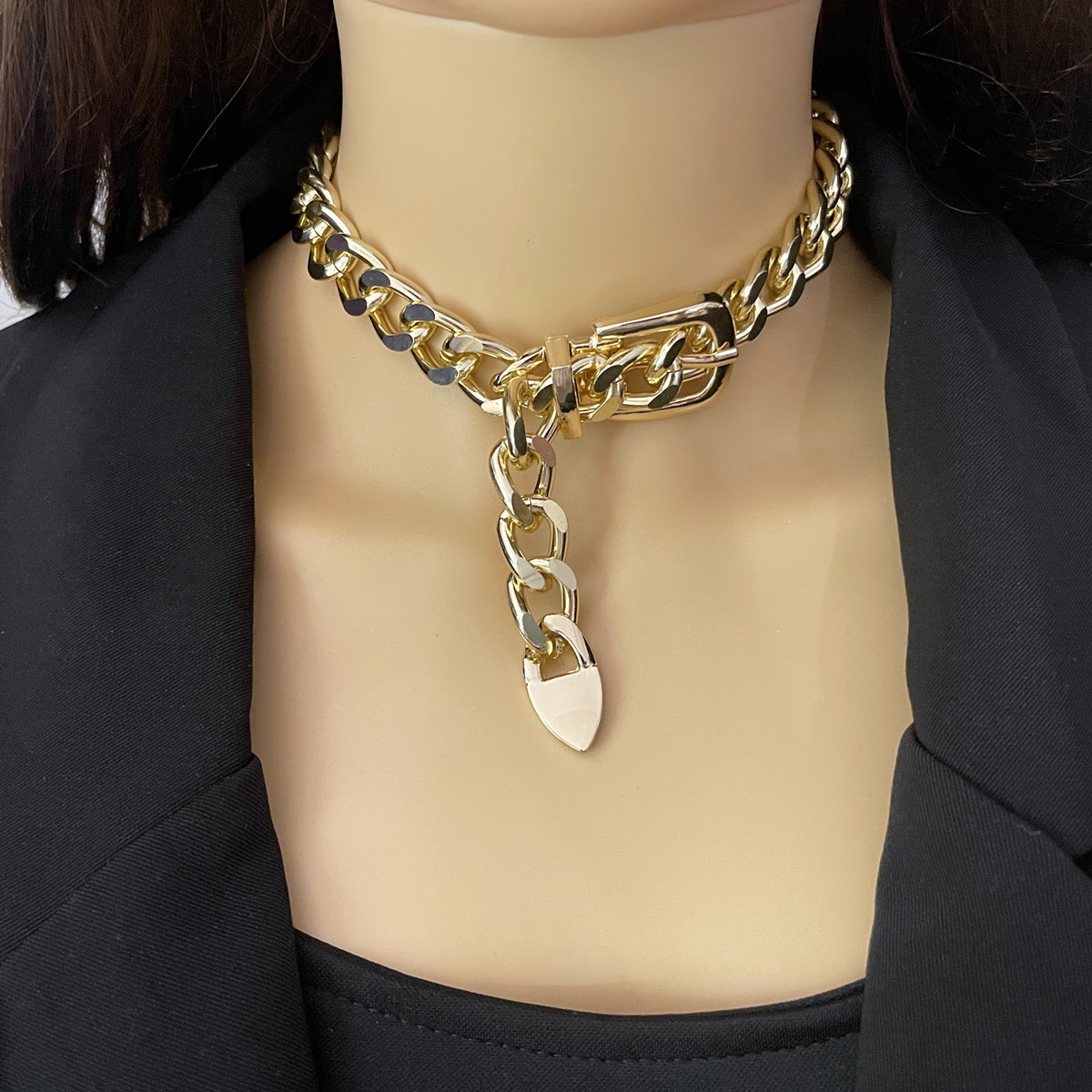 Wholesale European and American Cross-border Hip-hop Simple Design Belt Buckle Chain Clavicle Necklace Retro Cold Style Personality Necklace for Women