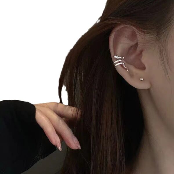Wholesale Zodiac Snake-Shaped Ear Clips Without Piercings Niche Design Sterling Silver Ear Bone Clips for Women Cold Style Ear Jewelry