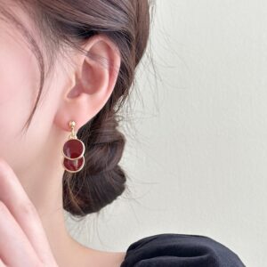 oly-c3f49657533ed2af0a97c6f7c25e2a6f Wholesale Niche elegant light luxury high-grade red earrings for women autumn and winter popular earrings earrings show face small