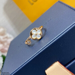 S029-champagne gold + white mother-of-pearl (round flower ring)