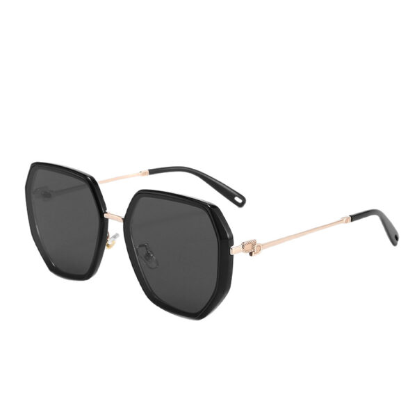 Wholesale Style Sunglasses for Women, High-End Big-Name Anti-Uv Sunglasses, Outdoor Street Photography, Fashionable Polarized Sunglasses