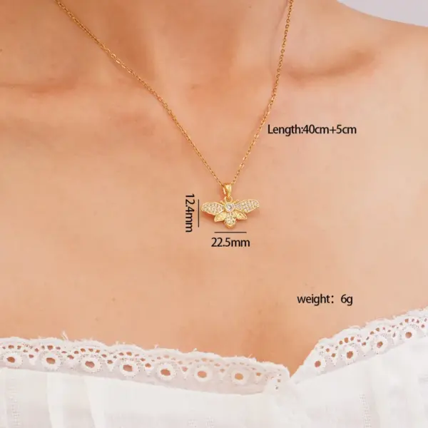 Wholesale Women's Necklace Vintage French Style Copper Embedded Zirconia Bees Pendant Oil Enameled Personalized Luxury Stainless Steel Chain