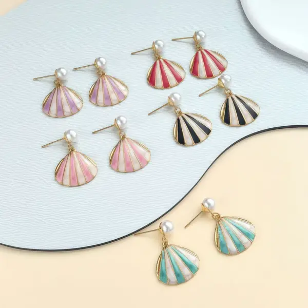 Wholesale Retro Geometric Enamel Drop Earrings For Women In Black & White Featuring 304 Stainless Steel Material
