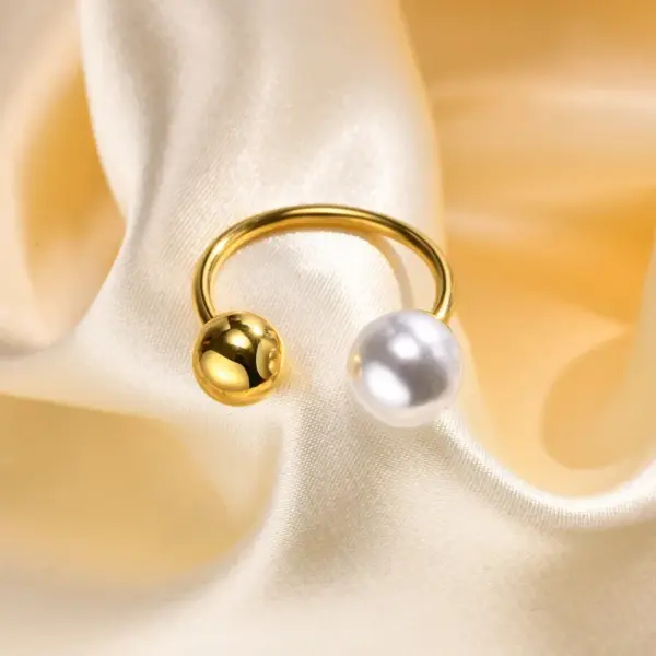 Wholesale Women'S 304 Stainless Steel PVD Coated 18K Gold Plated Plating Inlay Round Artificial Pearls Open Ring Imitation Pearl Jewelry