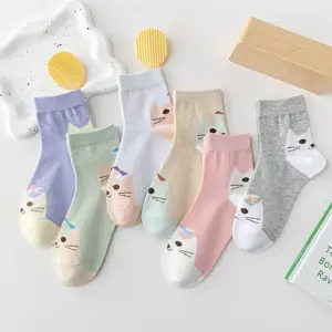 Wholesale Comfortable Cat Face Mid-Calf Socks For Women, Fashionable Cartoon Cat Design, New Autumn And Winter Sweet Style, Sweat-Absorbing Polyester Material, Unisex