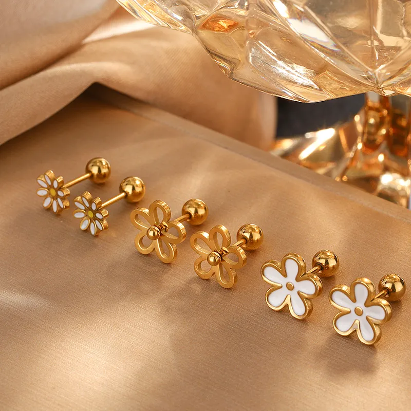 Wholesale 201 Stainless Steel 304 Stainless Steel Plastic Flower Ion Plating (IP) 18K Gold Plated Sweet Waterproof Non Tarnish Plating Gold Ear Studs