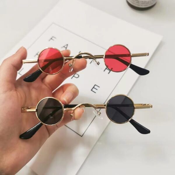 Wholesale Ultra Small Frame Round Retro Sunglasses for Men and Women Mini Small Round Frame Table Mirror Traitor Glasses Hip-Hop Sunglasses