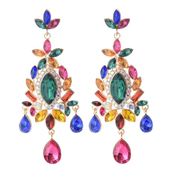 Wholesale 1 Pair Retro Flower Steel Needle Inlay Artificial Pearls Zircon Women's Earrings
