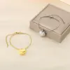 Wholesale Ion Plating (IP) 18K Gold Plated Heart Shape 304 Stainless Steel Casual Simple Style Streetwear Waterproof Non Tarnish 304 Stainless Steel Bracelets