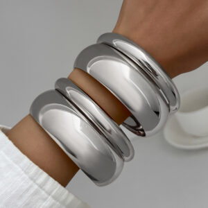 06 white k 4-piece set 6391 / Iron material