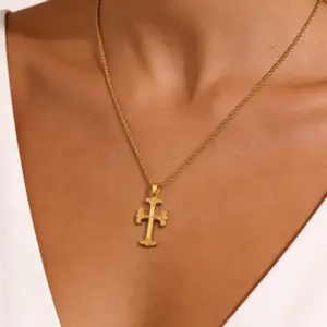 Wholesale Waterproof Non Tarnish Cross Necklace For Adults With 18K Real Gold Plated 304 Stainless Steel And Electroplated Woven Chain