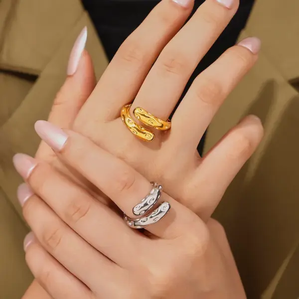 Wholesale PVD Coated Real Gold Plated 18K Gold Geometric 304 Stainless Steel Casual Elegant Modern Style Waterproof Non Tarnish Rings