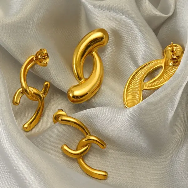Wholesale PVD Coated 18K Gold Plated Irregular Solid Color Stainless Steel Modern Style Simple Style Waterproof Non Tarnish Ear Studs