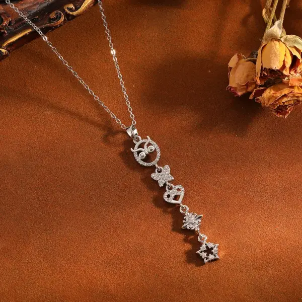 Wholesale Three-dimensional Animal Necklace For Women In 304 Stainless Steel With 18K Real Gold Plated PVD Coated Finish And Cable Chain