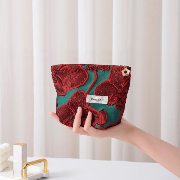 Wholesale Vintage Red Jacquard Canvas Cosmetic Bag Large Capacity High-Level Clutch Bag Storage Bag Coin Purse