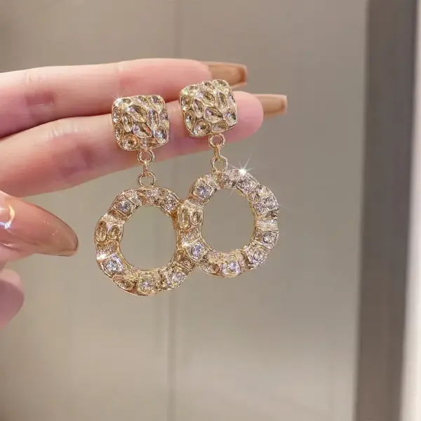 Wholesale Gold Rhombus Drop Earrings For Women In Zinc Alloy