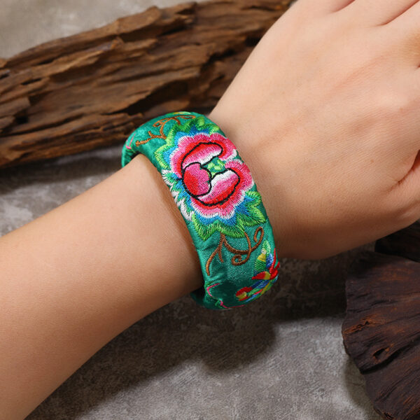 Wholesale Original ethnic style embroidered fabric peony flower bracelet women's retro artistic wide version all-match bracelet personalized bracelet