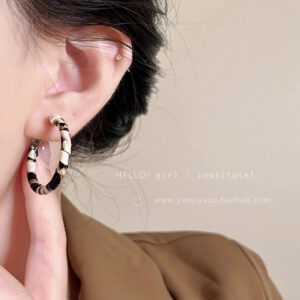 A2752 light leopard print 3cm - popular leather leopard print large hoop earrings