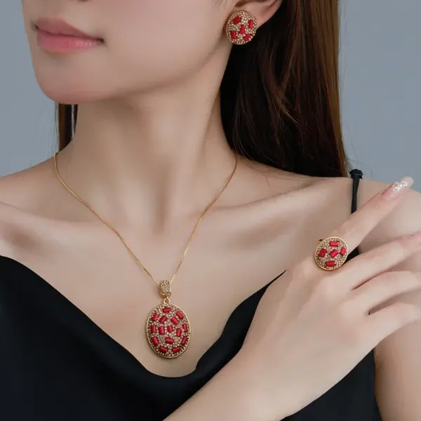 Wholesale Exaggerated Round Jewelry Set For Women With Crystal Material And Zircon Inlay, 1 Set