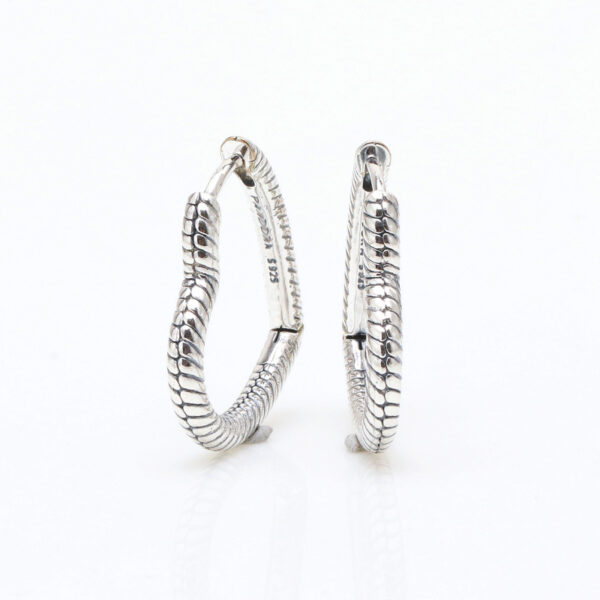 Wholesale  silver-plated Moments heart-shaped string earrings fashion lovely earrings Valentine's Day gift for women