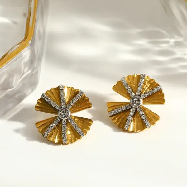 Wholesale Sector Independence Day Women's 304 Stainless Steel Stud Earrings With 18K Gold Plating And Zircon Inlay