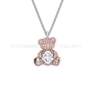 Smart pink sitting bear necklace