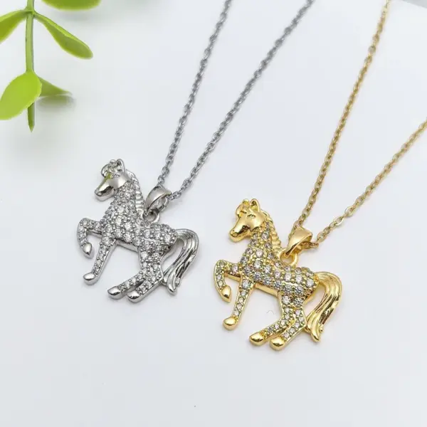 Wholesale Handmade Horse Necklace For Women In 201 Stainless Steel With Golden Plated Electroplated Finish And Zircon Inlay On Cable Chain
