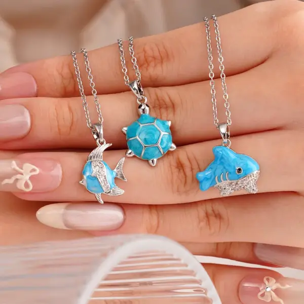 Wholesale Electroplating PVD Coated Real Gold Plated Tortoise Starfish Whale 304 Stainless Steel Copper 304 Stainless Steel Pendant Necklace Necklace
