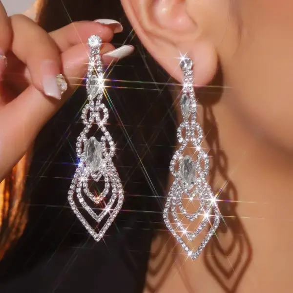 Wholesale Rhinestone Tassel Rhombus Geometric Stud Earrings Full Copper Material Full Diamond Earrings Street Style Silver Plated Drop Earrings