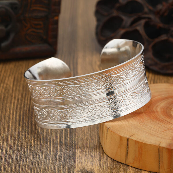 Wholesale Vintage Ethnic Style Miao Silver Bracelet Distinctive Open Wide Bracelet Style Ancient Style Guizhou Handmade Silver Bracelet for Women