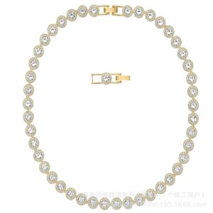 GOLD ROMAN NECKLACE