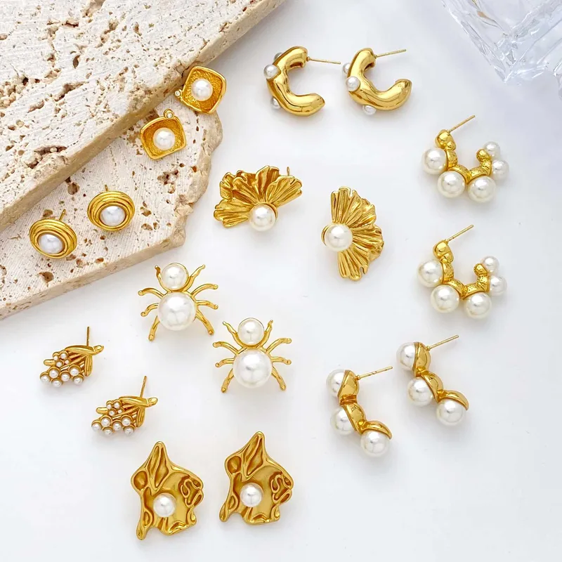 Wholesale Spider Earrings Light Luxury High-end Sense Plated 18k Gold Pearl Imitation Earrings