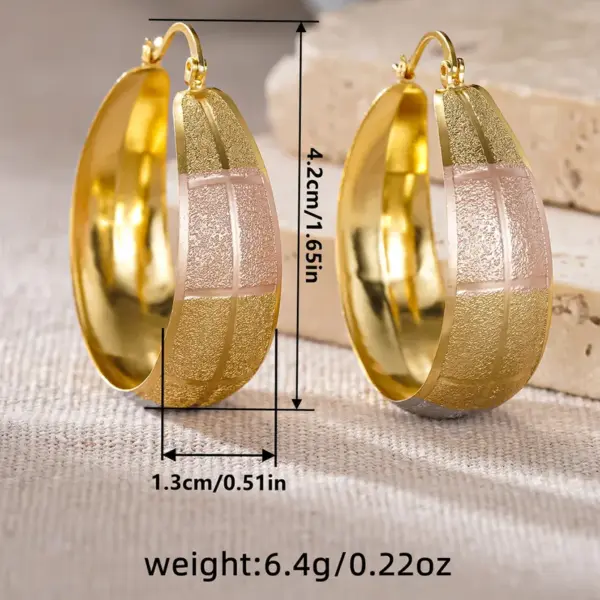 Wholesale Three-dimensional Geometric Earrings For Women In Copper With KC Golden Plated Water Plating And 0.03µm Thickness
